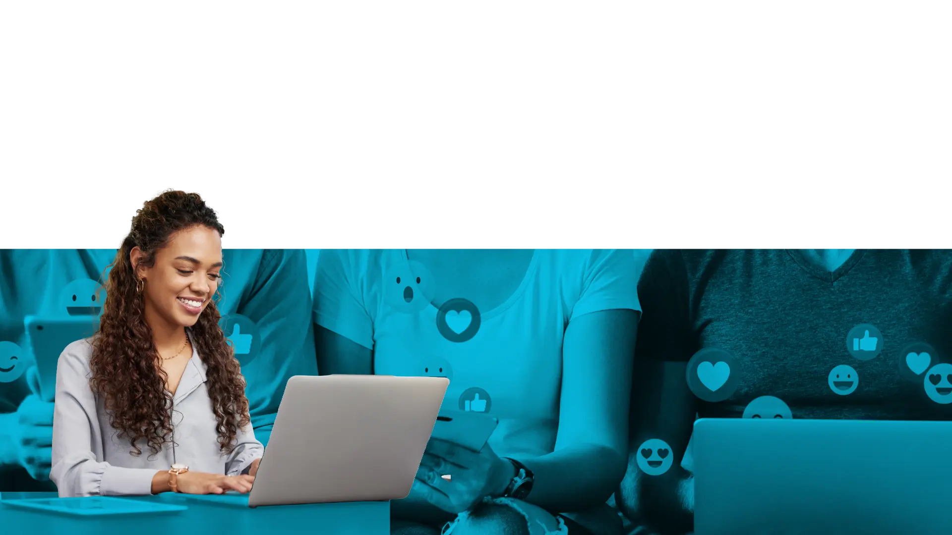 Social Media Managerin schreibt Social Media Hooks und Audience ist begeistert